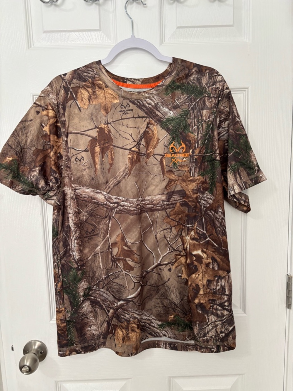 Realtree Men's Short-Sleeve Camouflage Tee with Orange Logo